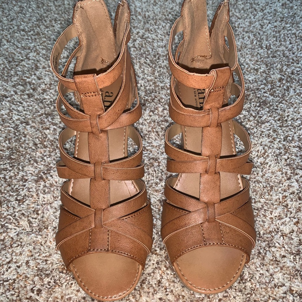 Ana Wedge Heels